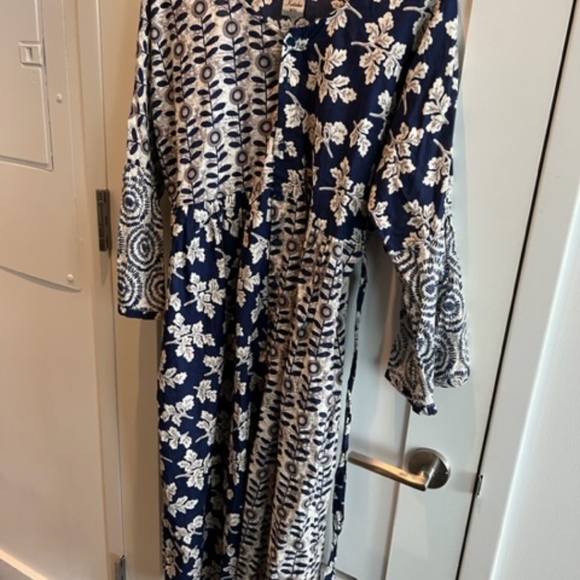 Cotton Dress Handmade in India - Picture 3 of 4